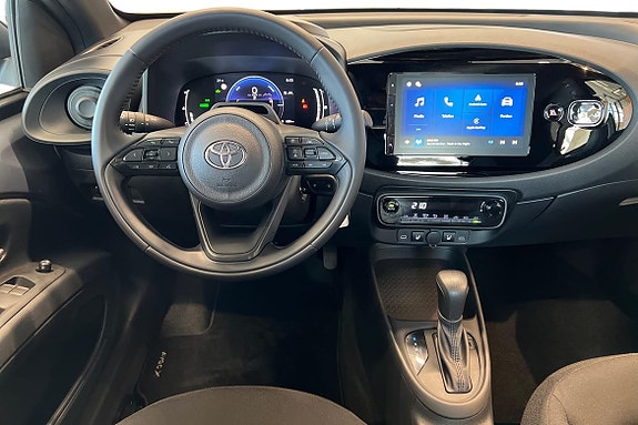 Toyota Aygo X 10 of 21