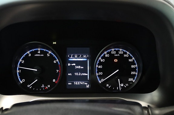 Toyota RAV4 11 of 23