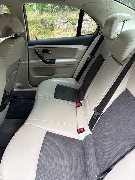 Saab 9-3 8 of 12