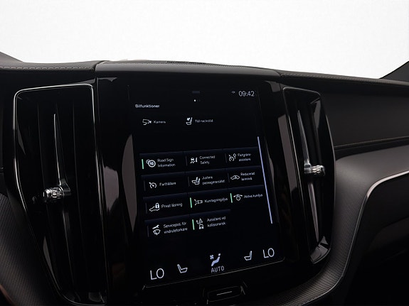 Volvo XC60 26 of 30