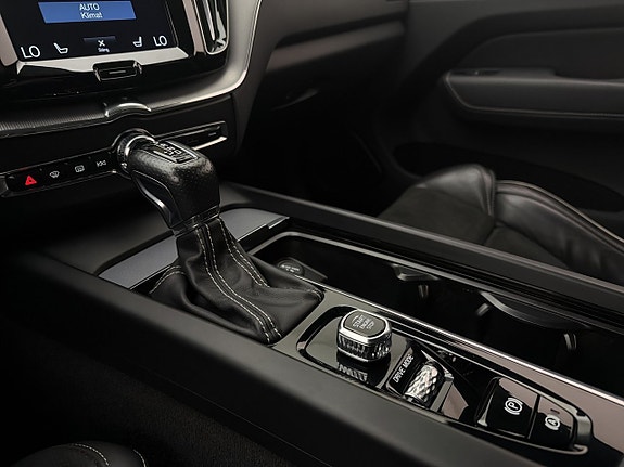 Volvo XC60 28 of 30