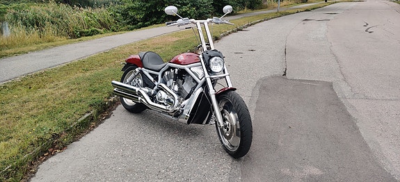 Harley-Davidson VRSCA V-Rod 2 of 3