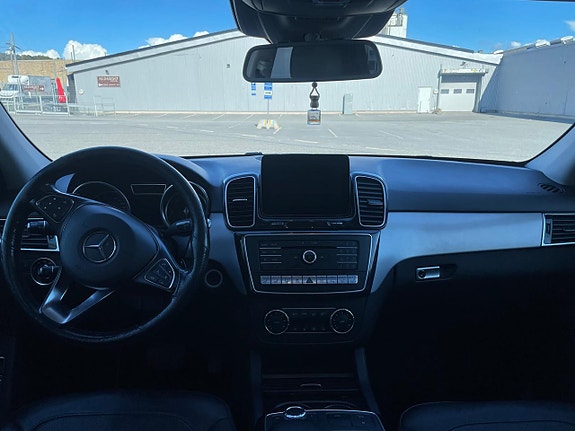 Mercedes-Benz GLE350 d 13 of 15