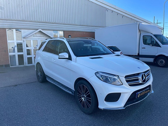 Mercedes-Benz GLE350 d 2 of 15