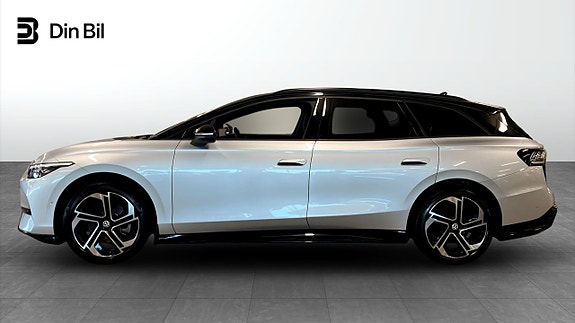 Volkswagen ID.7 2 of 13