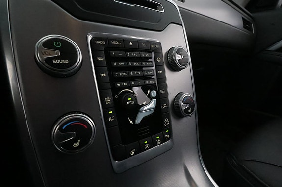 Volvo XC70 23 of 30