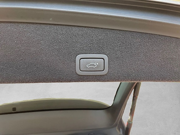 Volvo XC60 16 of 26