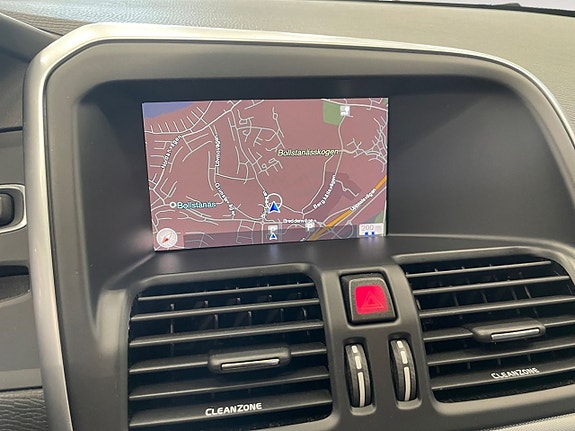 Volvo XC60 21 of 26