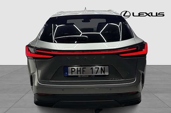 Lexus NX450h+ 3 of 19