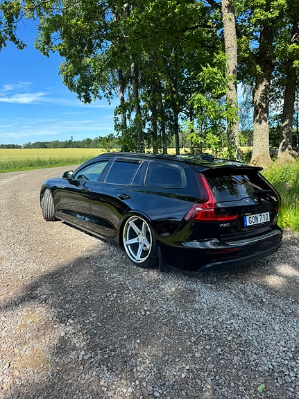 Volvo V60 4 of 4