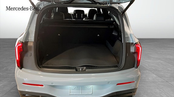 Mercedes-Benz GLB220 9 of 9