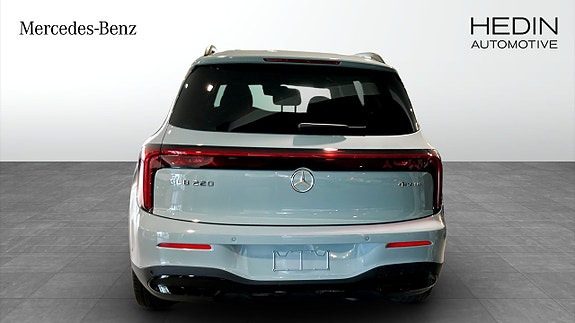 Mercedes-Benz GLB220 7 of 9