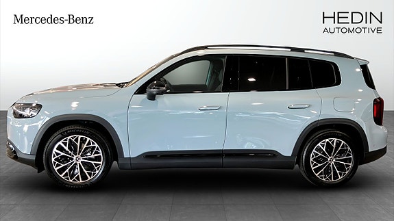 Mercedes-Benz GLB220 6 of 9