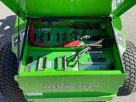 Mean Green Majoris CXR 133 "Batteridriven Lithium" 6 of 9
