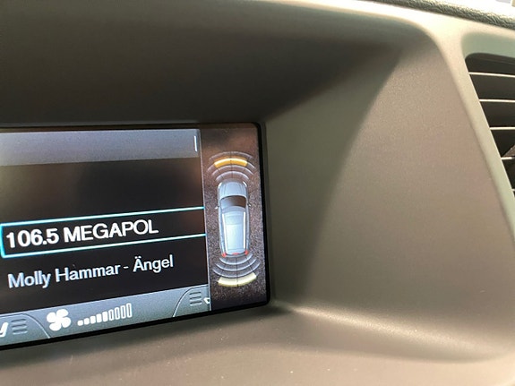 Volvo V60 14 of 17