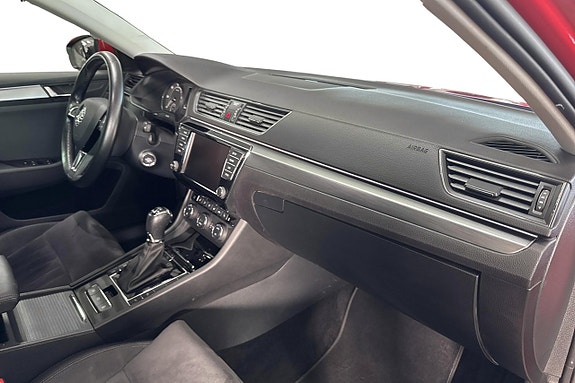 Skoda Superb 14 of 16