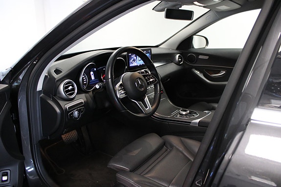 Mercedes-Benz C300 8 of 15