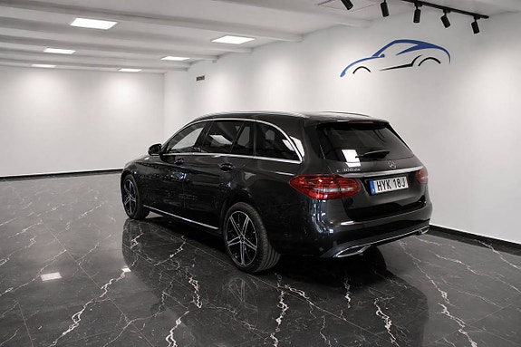 Mercedes-Benz C300 5 of 15