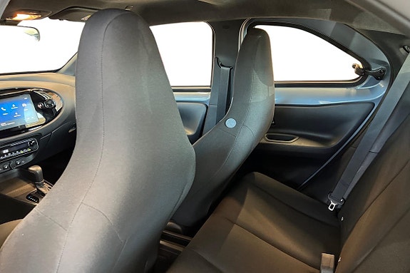 Toyota Aygo X 13 of 21