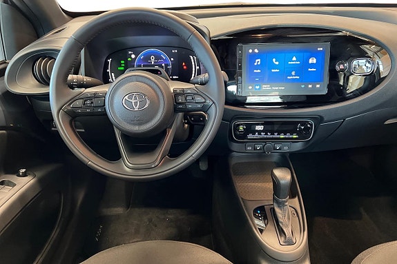 Toyota Aygo X 10 of 21
