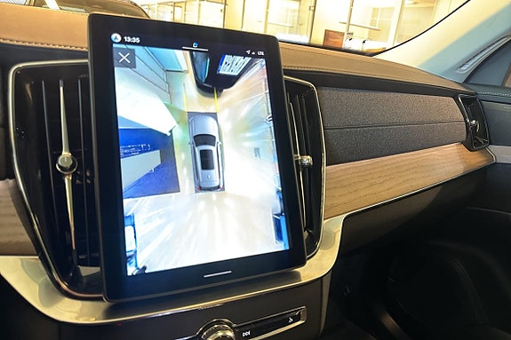 Volvo XC90 20 of 30