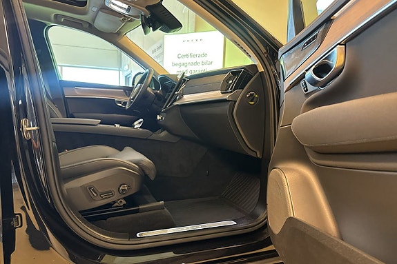 Volvo XC90 22 of 30