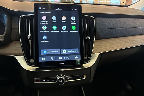 Volvo XC90 15 of 30