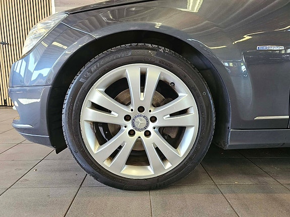 Mercedes-Benz C250 16 of 16
