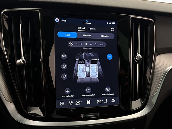 Volvo V60 27 of 30