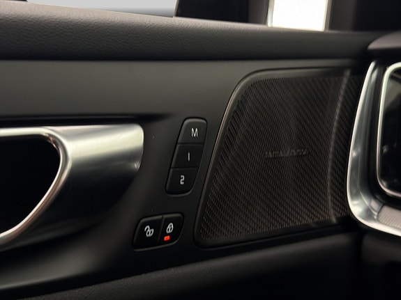Volvo V60 22 of 30
