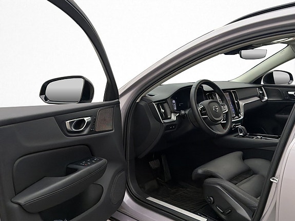 Volvo V60 11 of 30