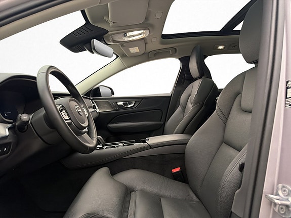 Volvo V60 12 of 30