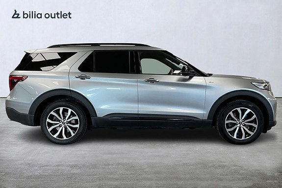 Ford Explorer 5 of 30