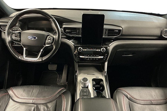 Ford Explorer 14 of 30