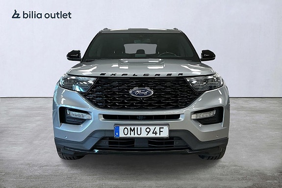 Ford Explorer 8 of 30