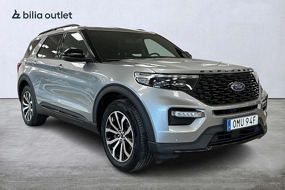 Ford Explorer 2 of 30