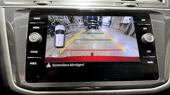 Volkswagen Tiguan Allspace 17 of 21