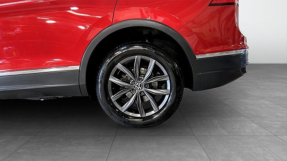 Volkswagen Tiguan Allspace 6 of 21