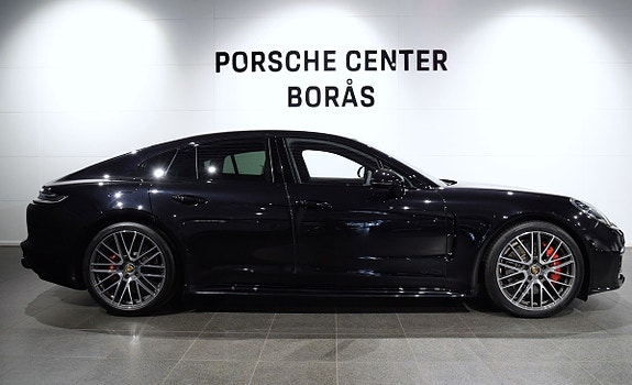 Porsche Panamera GTS 2 of 17