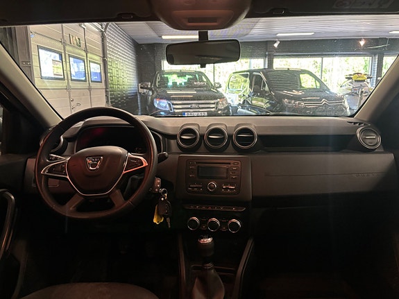 Dacia Duster 8 of 8