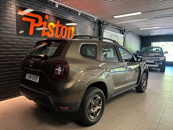 Dacia Duster 2 of 8