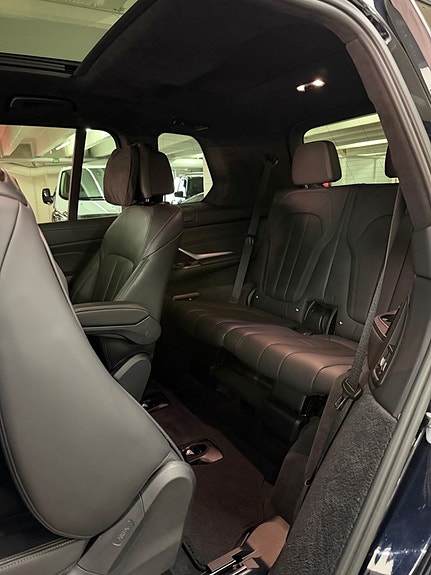 BMW X7 14 of 26