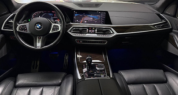 BMW X7 9 of 26