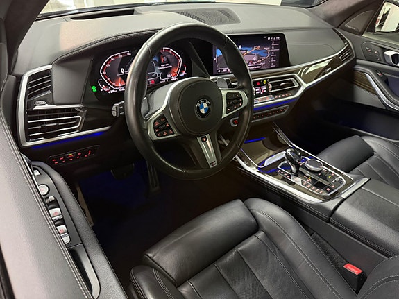 BMW X7 8 of 26