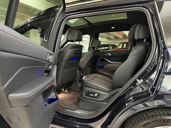 BMW X7 13 of 26