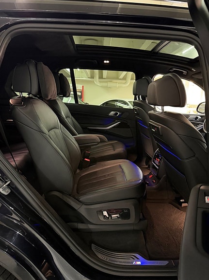 BMW X7 12 of 26