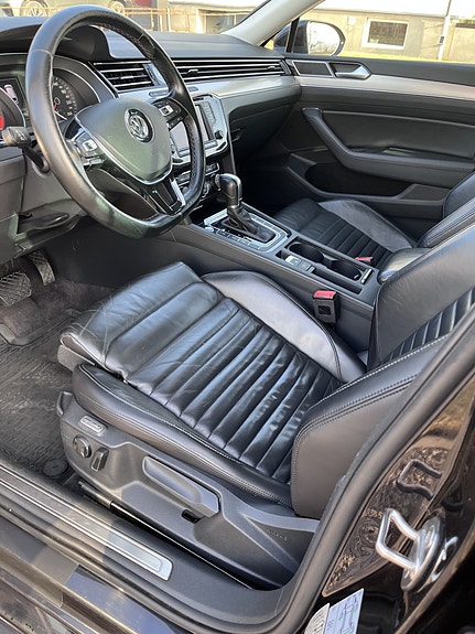 Volkswagen Passat 7 of 9