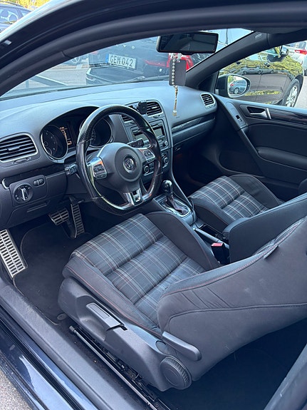 Volkswagen Golf VI 9 of 10