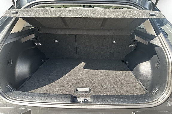 Kia EV4 14 of 16