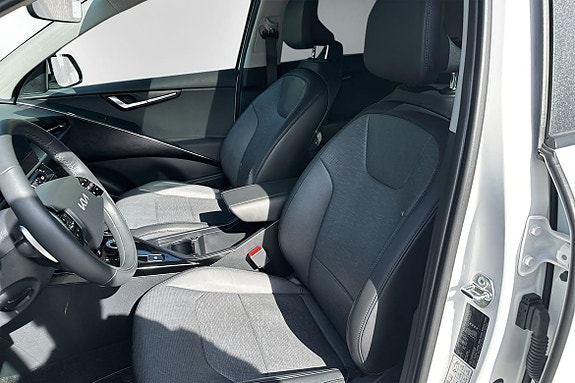 Kia Niro 8 of 19